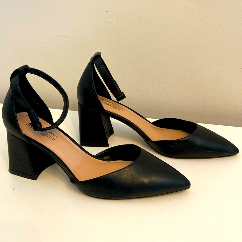 Call it Spring Daliaa Pumps 8.5